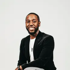 Hör dir Corey Devon an, schau dir Musikvideos an, lies die Biografie, finde Tourdaten und mehr!