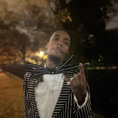 Bentley Hovを聴いたり、ミュージックビデオを鑑賞したり、経歴やツアー日程などを確認したりしましょう！