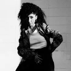 Listen to douniah, watch music videos, read bio, see tour dates & more!