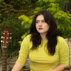 Ascolta Coco Colette, guarda video musicali, leggi la biografia, vedi le date del tour & altro!