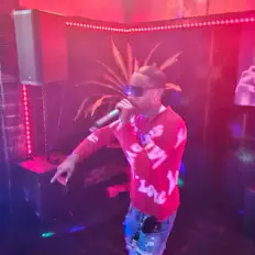 SG4LHOODIE2Xを聴いたり、ミュージックビデオを鑑賞したり、経歴やツアー日程などを確認したりしましょう！