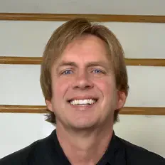 Steve Yanekを聴いたり、ミュージックビデオを鑑賞したり、経歴やツアー日程などを確認したりしましょう！