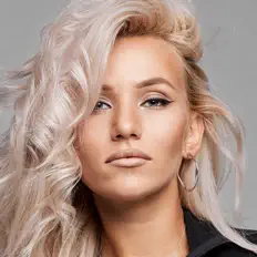 ANNA BELAYA सुनें, म्यूज़िक वीडियो देखें, बायो पढ़ें, दौरे की तारीखें और बहुत कुछ देखें!