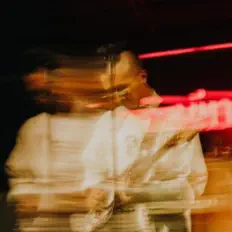 Escucha a ThuRA, mira videos musicales, lee su biografía, consulta las fechas de las gira y más.
