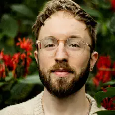 Listen to Matt Van, watch music videos, read bio, see tour dates & more!