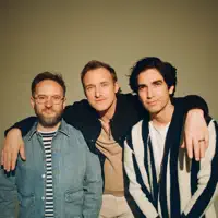 Escucha a undefined, mira videos musicales, lee su biografía, consulta las fechas de las gira y más.