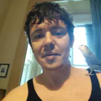 undefinedを聴いたり、ミュージックビデオを鑑賞したり、経歴やツアー日程などを確認したりしましょう！