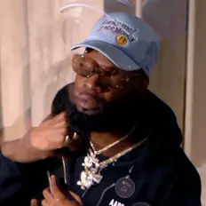 Écoutez $uey, regardez des vidéoclips, lisez la biographie, consultez les dates de tournée et plus encore !