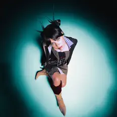 收听 Lola Scott、观看音乐视频、阅读小传、查看巡演日期等 ！