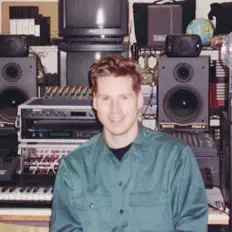 Ascolta Electroamerican, guarda video musicali, leggi la biografia, vedi le date del tour & altro!