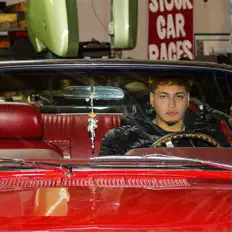 Hör dir Ricky Suave an, schau dir Musikvideos an, lies die Biografie, finde Tourdaten und mehr!