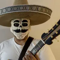 Poslechněte si interpreta undefined, sledujte hudební videa, přečtěte si životopis, podívejte se na data turné a další informace.