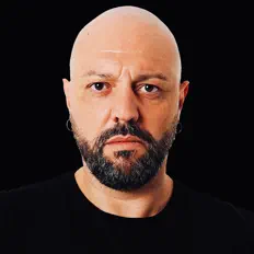 Listen to Emanuele Esposito, watch music videos, read bio, see tour dates & more!