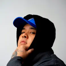 收听 damnboy!、观看音乐视频、阅读小传、查看巡演日期等 ！