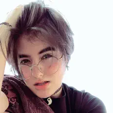 Dengarkan Vane Lavoe, tonton video musik, baca bio, lihat tanggal tur & lainnya!