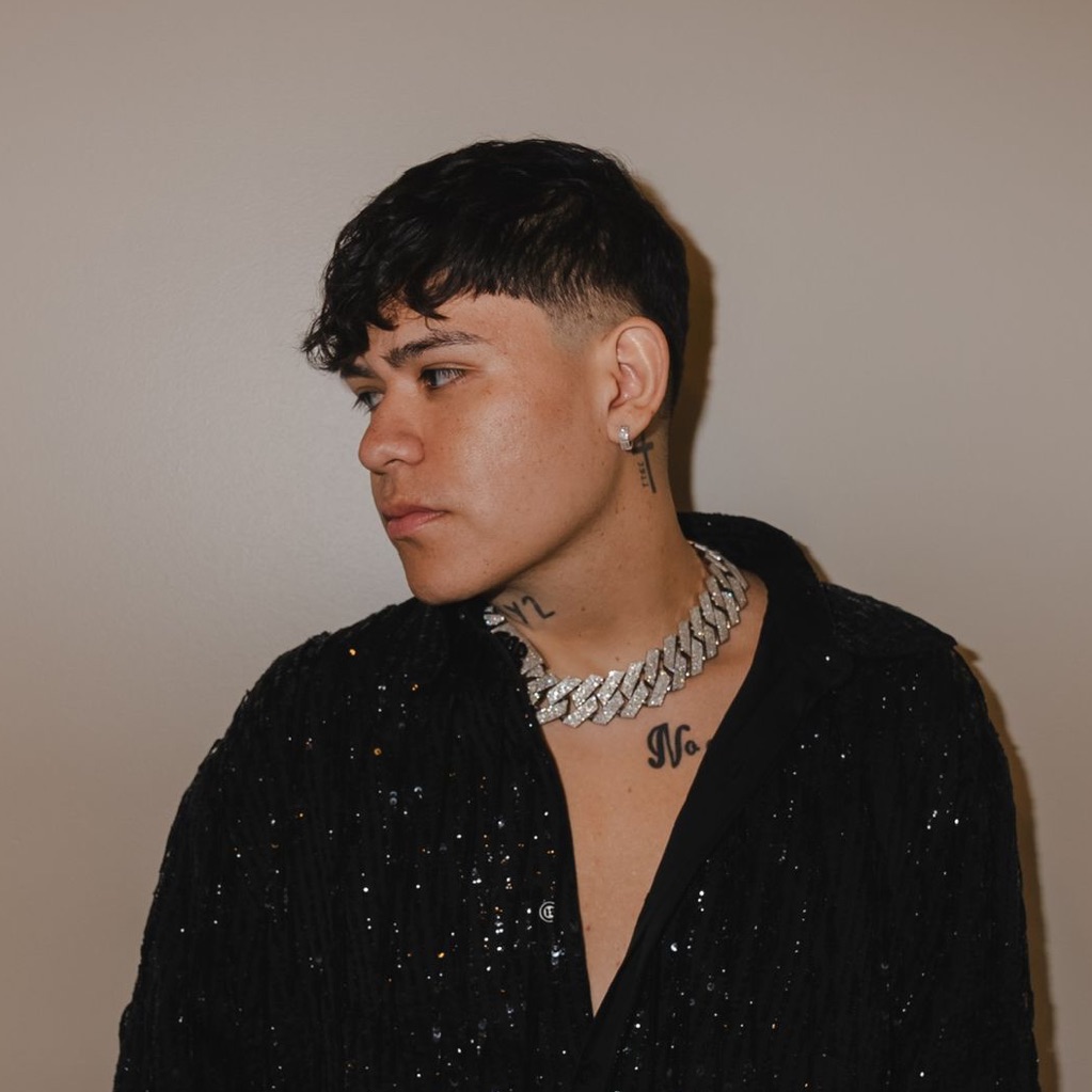 JUNIOR H songs and albums | full Official Chart history