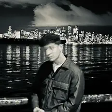 Sahlを聴いたり、ミュージックビデオを鑑賞したり、経歴やツアー日程などを確認したりしましょう！