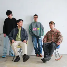 聆聽 Sup、觀看音樂影片、閱讀小傳、查看巡演日期等！