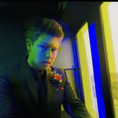 聆聽 MxTxpe、觀看音樂影片、閱讀小傳、查看巡演日期等！