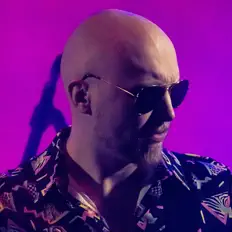 Escucha a She Died in a Parking Lot, mira videos musicales, lee su biografía, consulta las fechas de las gira y más.