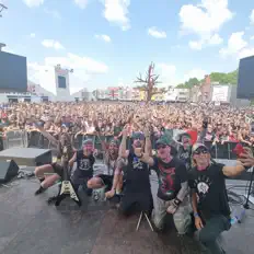 Ascolta LocoMuerte, guarda video musicali, leggi la biografia, vedi le date del tour & altro!
