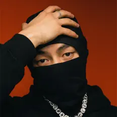 收听 SHUWU、观看音乐视频、阅读小传、查看巡演日期等 ！