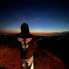 popswrld: песни, клипы, биография, даты выступлений и многое другое.