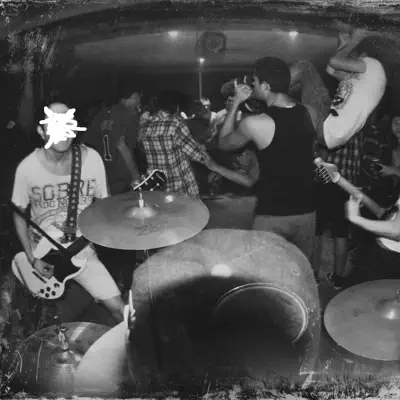 Listen to En Mi Lugar, watch music videos, read bio, see tour dates & more!