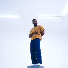 Luister naar Ikayh, bekijk muziekvideo's, lees de bio, bekijk de tourdata, en meer!