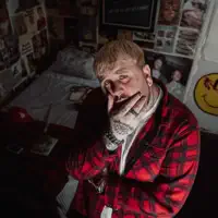 Ouça undefined, assista a videoclipes, leia a biografia, veja as datas das turnês e mais!