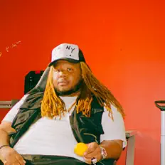 Ascolta Quiiso, guarda video musicali, leggi la biografia, vedi le date del tour & altro!