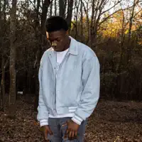 Ouça undefined, assista a videoclipes, leia a biografia, veja as datas das turnês e mais!