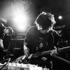 New Dawn Fades सुनें, म्यूज़िक वीडियो देखें, बायो पढ़ें, दौरे की तारीखें और बहुत कुछ देखें!