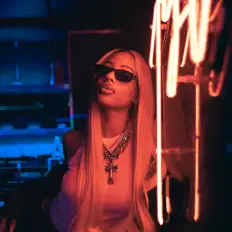 Ascolta Narissa, guarda video musicali, leggi la biografia, vedi le date del tour & altro!