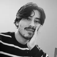 Escucha a undefined, mira videos musicales, lee su biografía, consulta las fechas de las gira y más.