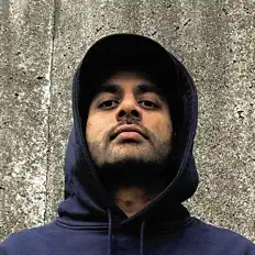 Posłuchaj wykonawcy Lord Ro, obejrzyj teledyski, przeczytaj biografię, zobacz daty tras koncertowych i nie tylko!