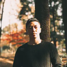 收听 Ry、观看音乐视频、阅读小传、查看巡演日期等 ！