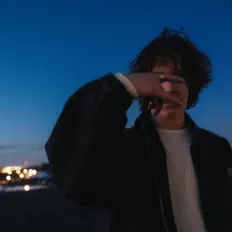 收听 Landon Gamble、观看音乐视频、阅读小传、查看巡演日期等 ！