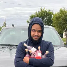 Ouve AJ Santana, vê vídeos de música, lê a biografia, vê as datas da digressão e muito mais!