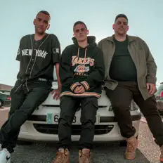 Poslechněte si interpreta La Tercera Expresión, sledujte hudební videa, přečtěte si životopis, podívejte se na data turné a další informace.