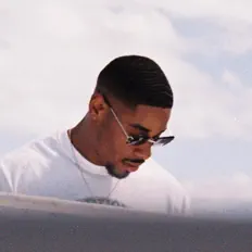 Ouça Lewyt, assista a videoclipes, leia a biografia, veja as datas das turnês e mais!