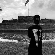 Listen to DR4K, watch music videos, read bio, see tour dates & more!