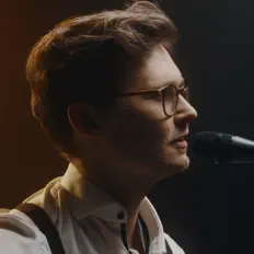 Lukas Linderを聴いたり、ミュージックビデオを鑑賞したり、経歴やツアー日程などを確認したりしましょう！