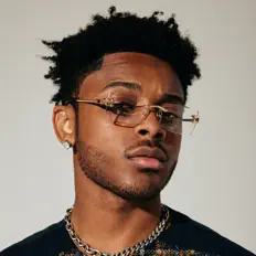 Poslechněte si interpreta AMARR, sledujte hudební videa, přečtěte si životopis, podívejte se na data turné a další informace.