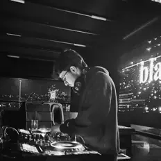 聆聽 Yusuf Can Tuna、觀看音樂影片、閱讀小傳、查看巡演日期等！