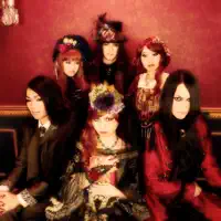 Poslechněte si interpreta undefined, sledujte hudební videa, přečtěte si životopis, podívejte se na data turné a další informace.