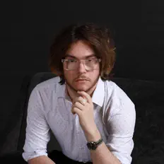 I.A.Nを聴いたり、ミュージックビデオを鑑賞したり、経歴やツアー日程などを確認したりしましょう！