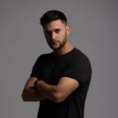 Swaroを聴いたり、ミュージックビデオを鑑賞したり、経歴やツアー日程などを確認したりしましょう！