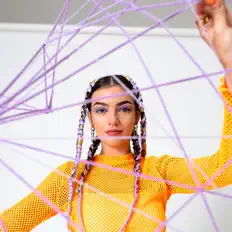 Nelly dinle, müzik videolarını izle, biyografisini oku, tur tarihlerini ve daha fazlasını gör!