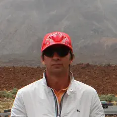 Indiana Team सुनें, म्यूज़िक वीडियो देखें, बायो पढ़ें, दौरे की तारीखें और बहुत कुछ देखें!